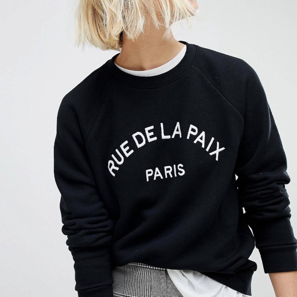 Sweatshirt